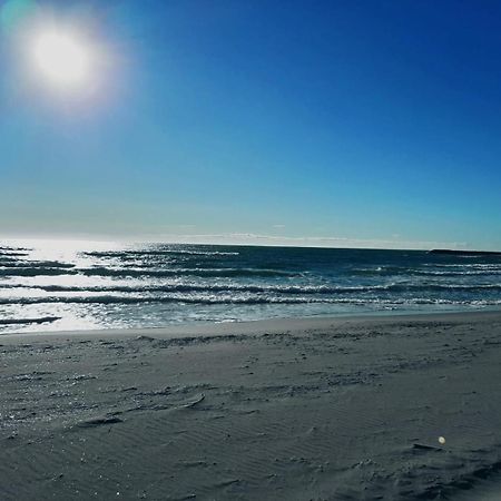 Appartement Calme A Deux Pas De La Mer Сент-Мари-де-ла-Мер Экстерьер фото