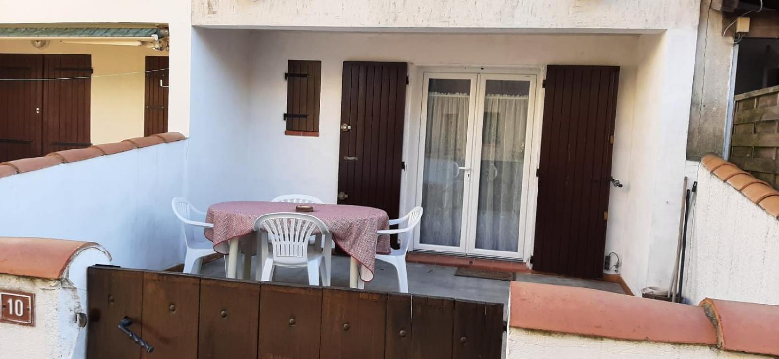 Appartement Calme A Deux Pas De La Mer Сент-Мари-де-ла-Мер Экстерьер фото